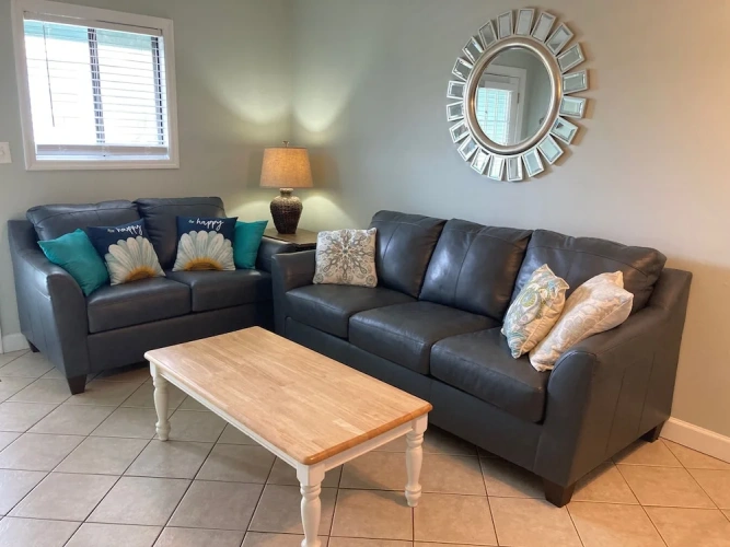 2 Bedrooms Standard Family room