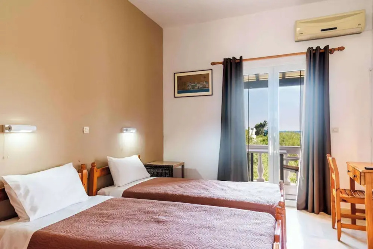 Pink House Socrates Corfu Beachside Studio