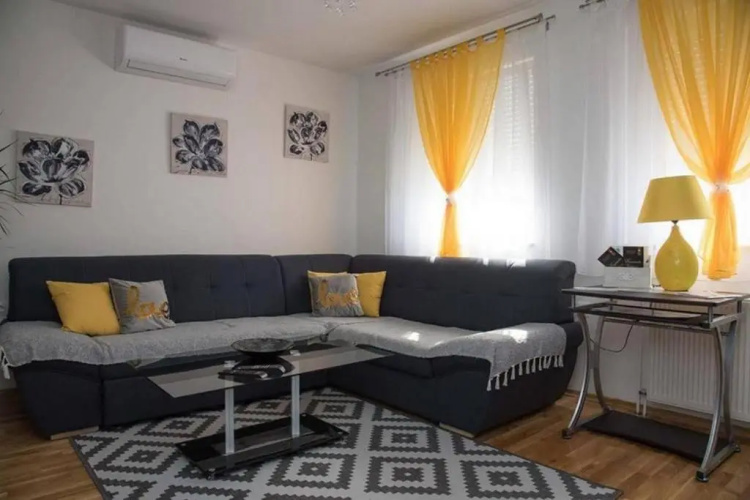 Apartments Oaza