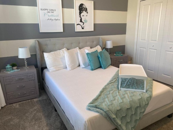5 Bedrooms Cottage