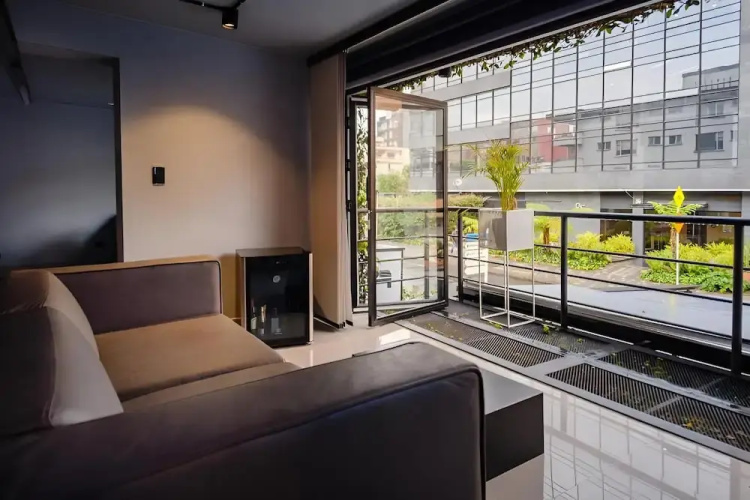 Hostel Joy Cll 85