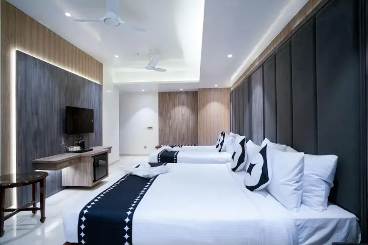 Club House Hotel Ayodhya