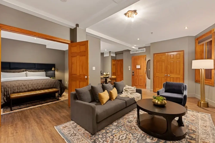 Luxury Family Suite