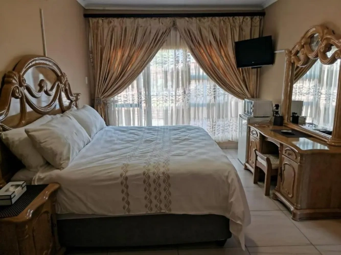Deluxe Double Studio