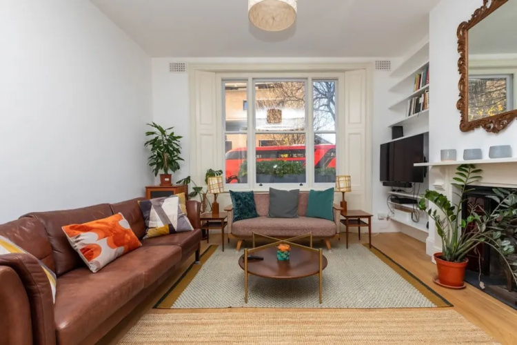 Spacious 2BD Flat By Regents Park & Camden Town!