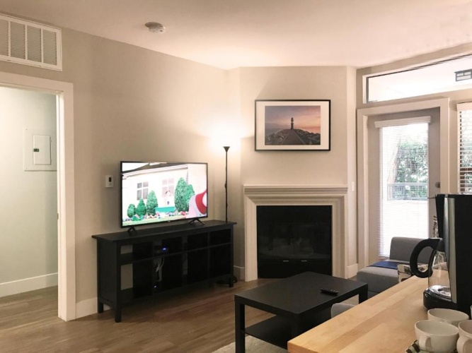 2 Bedrooms Apartment