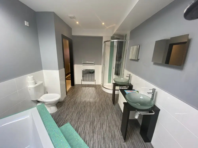 2 Bedroom Gray Apartment Blackpool