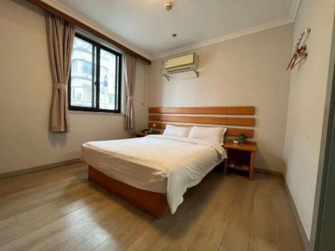 Songhua Business Hotel