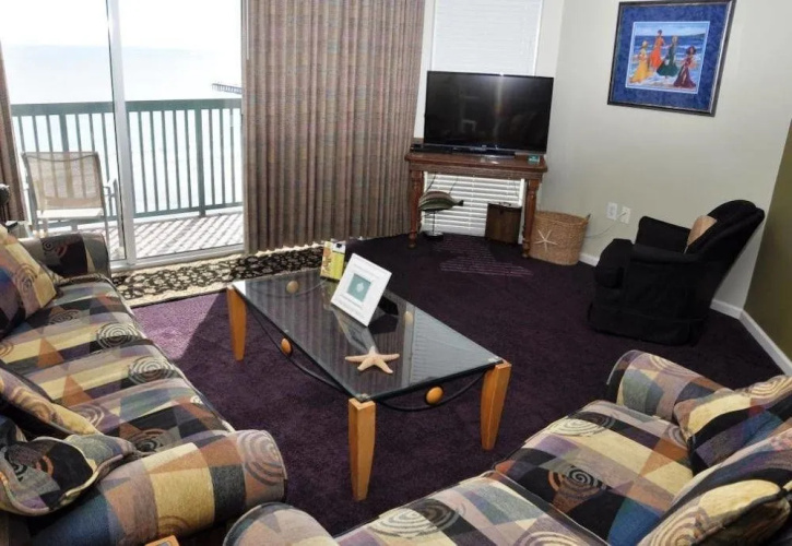 Ashworth 904 - 3 Br condo by RedAwning