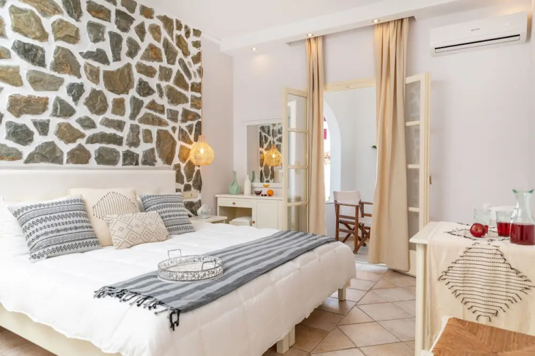 Golden Coast Naxos
