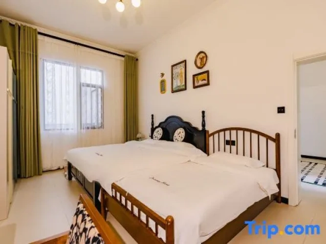 Family Suite with courtyard view