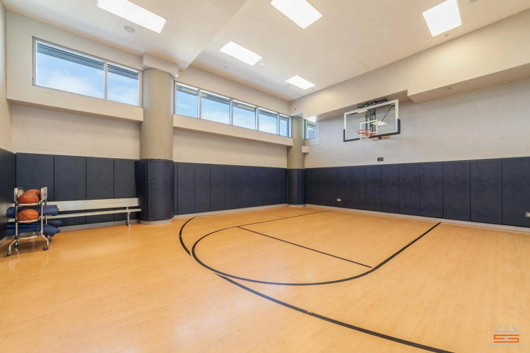 The Best Penthouse in Chicago
