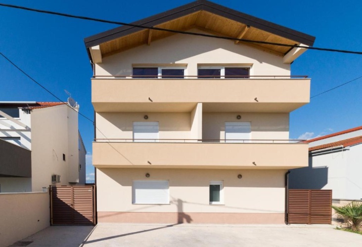 1 Bedroom Apartment with sea view