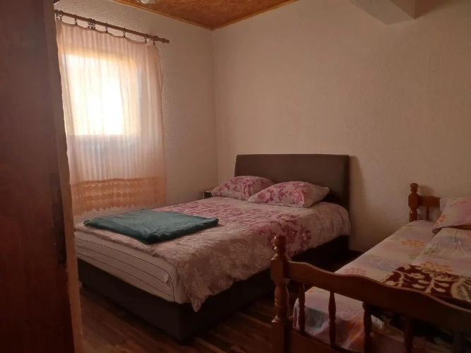 Economy Triple room