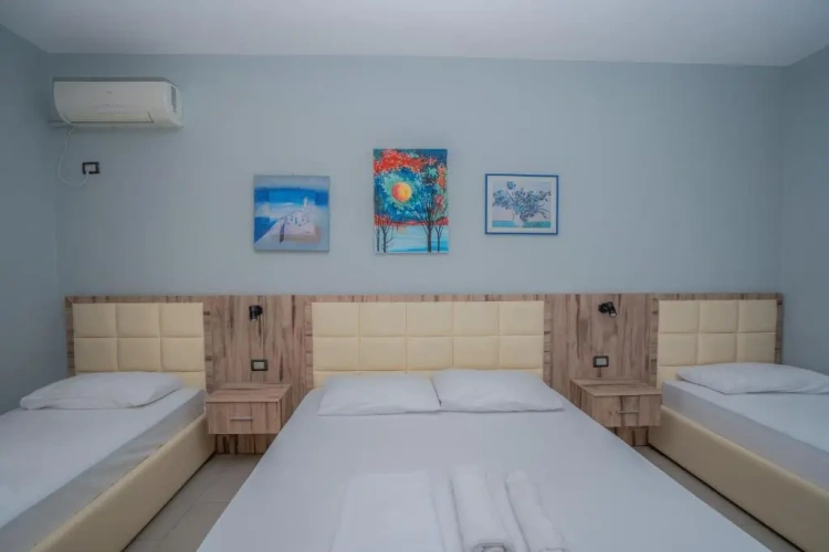 Classic Quadruple room