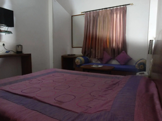 Gorbandh Hotel