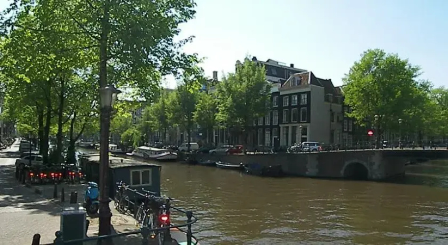 Authentic Jordaan Apartment