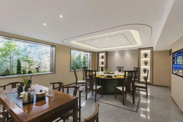Longxiang Hotel