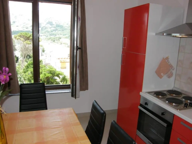 2 Bedrooms Apartment with balcony and with sea view
