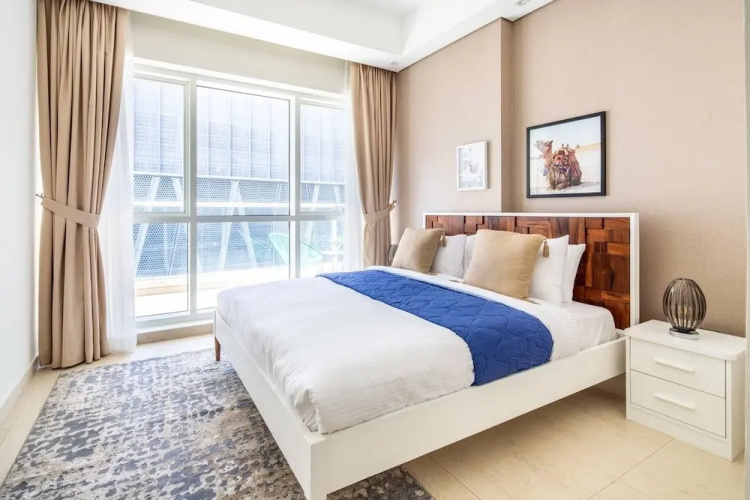 Plush 3BR w/ Study in Prime District - Downtown Dubai!
