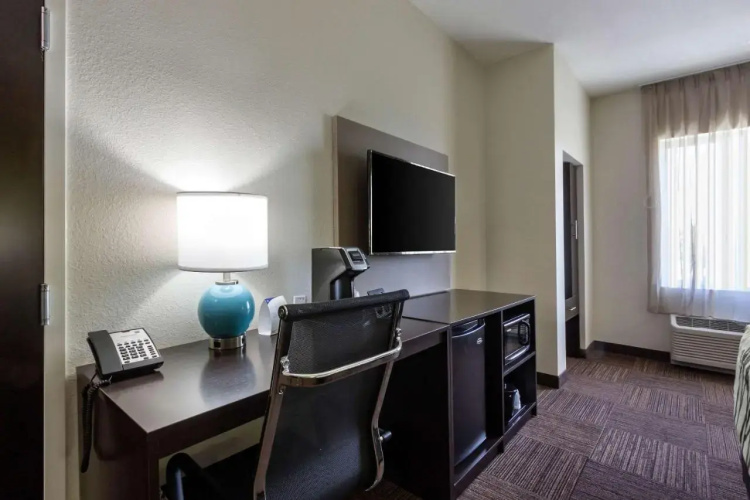 Macdill Motel
