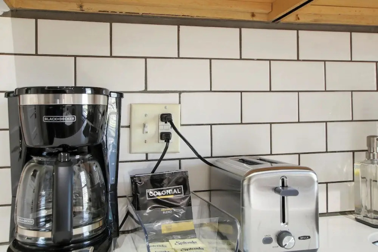 Bright 1BR - Woodlawn 1E
