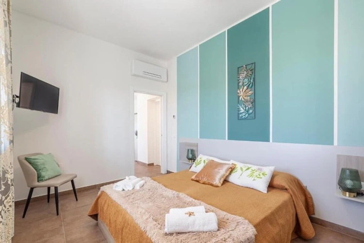 1 Bedroom Apartment with sea view