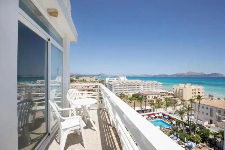 Standard room with balcony
