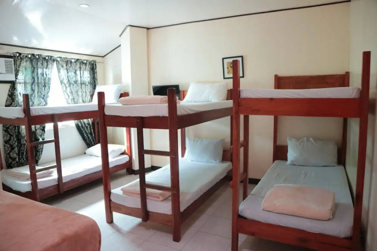 S-E Hotel and Residence