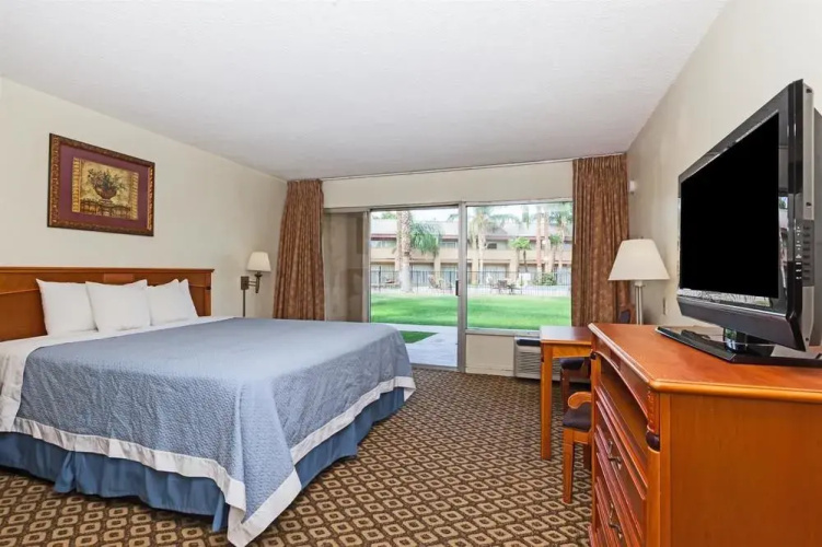 Days Inn Bakersfield