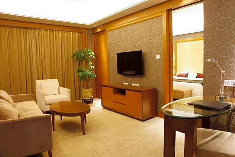 Deluxe Suite