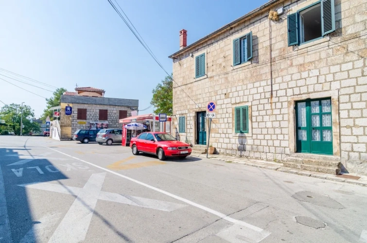 Stone House Dimato