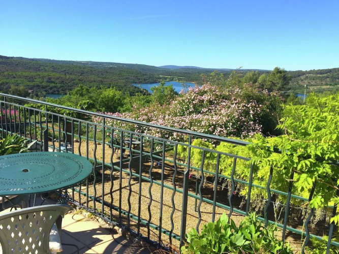 Verdon Views: Pool & Terrace