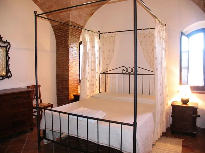3 Bedrooms Apartment