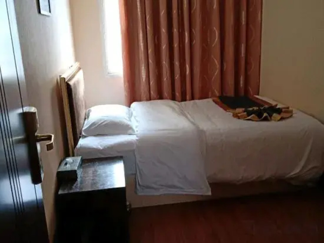 Baoxing Jiayuan Hotel