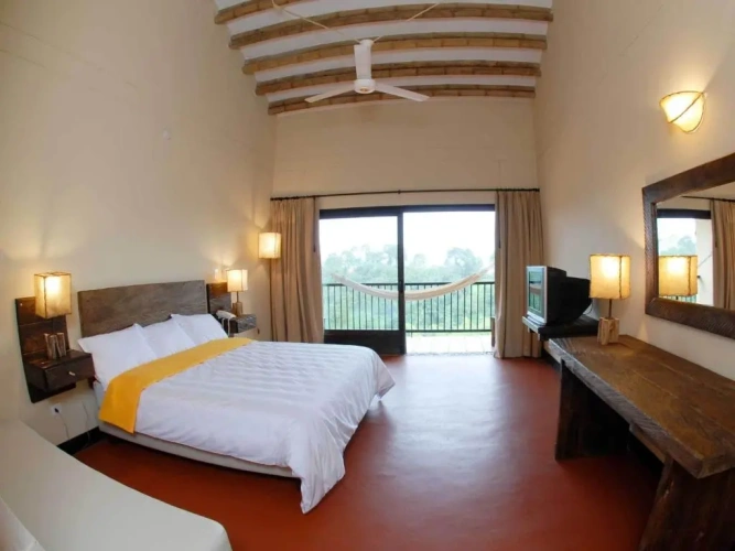 2 Bedrooms Villa