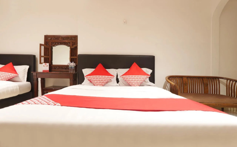 OYO 132 Anggrek Murni Residence