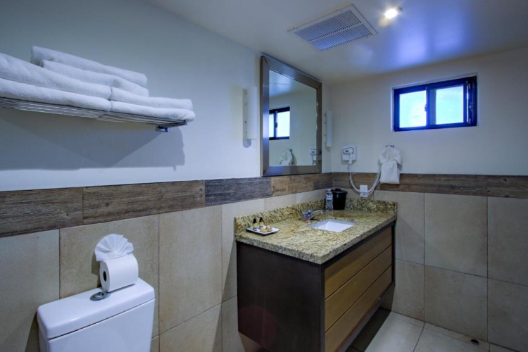 Quadruple Suite