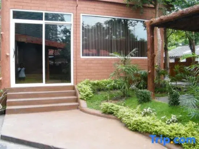 Kerd Larb Resort