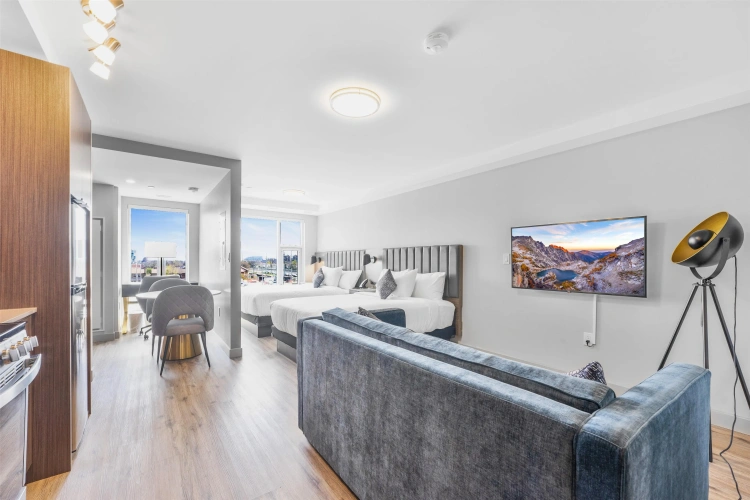 Double Suite