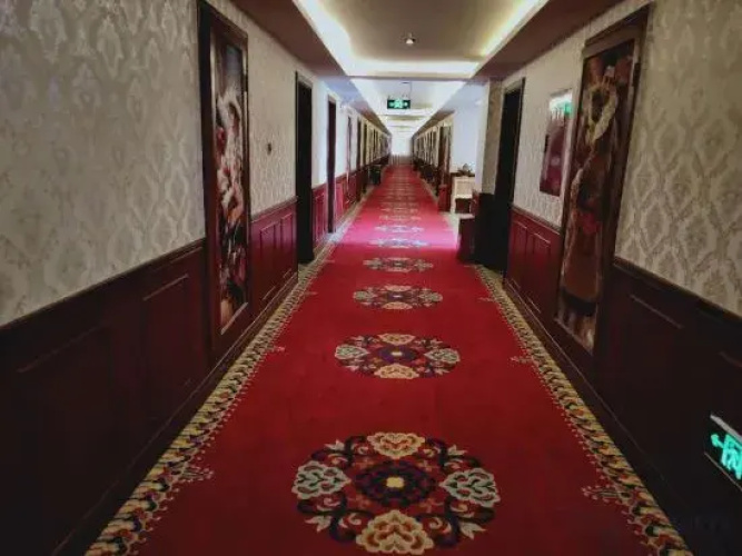 Tsangyang Gyatso Hotel