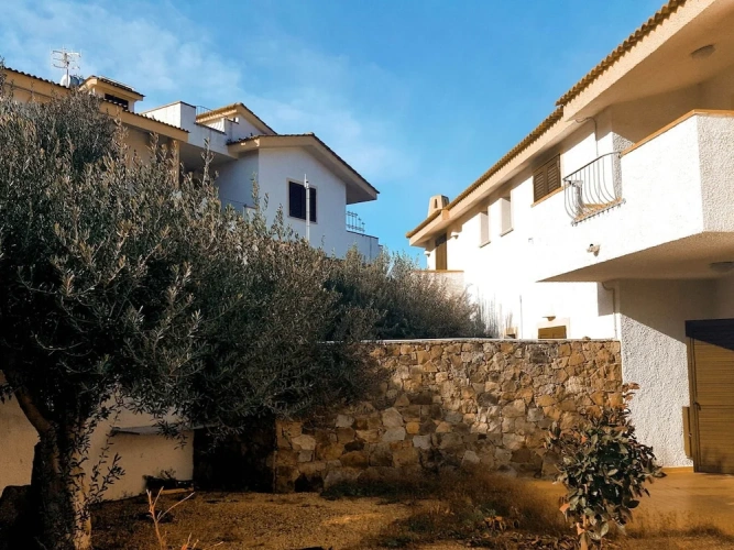 Single Cottage