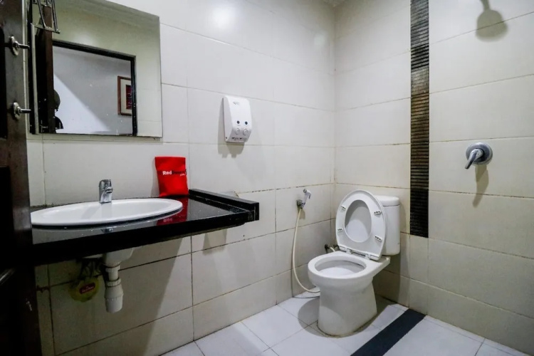 RedDoorz Plus @ Banjarmasin Tengah