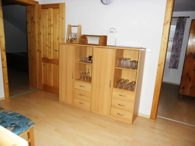 3 Bedrooms Apartment