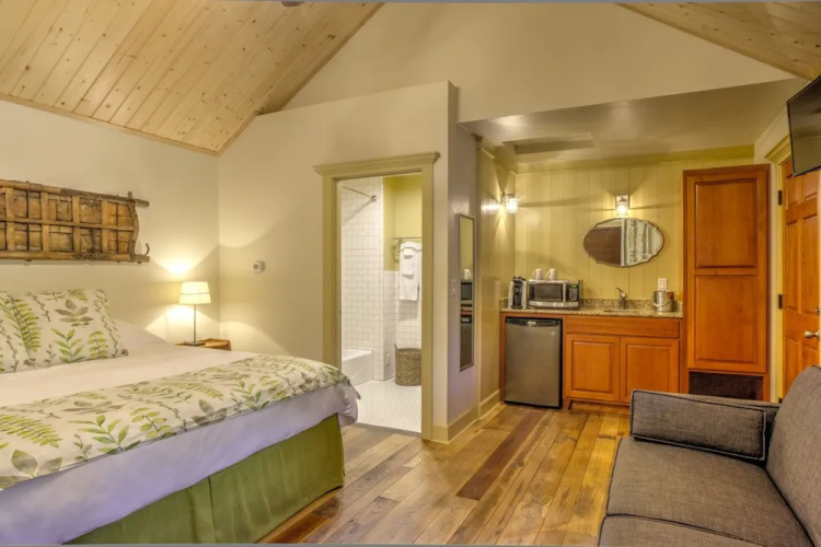 Shasta View Lodge
