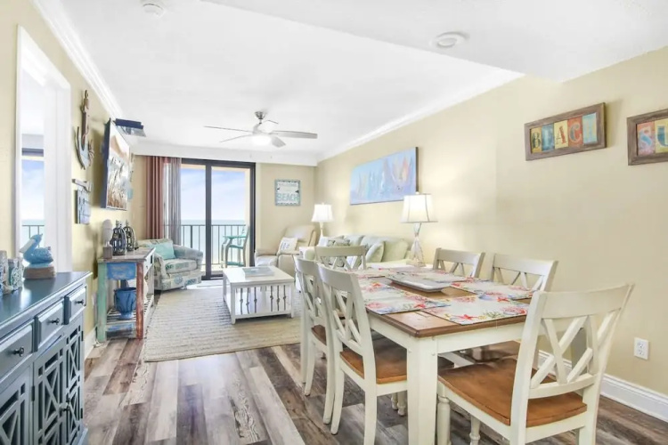 Phoenix I 1047 Gulf-front 2 2 A Amenities