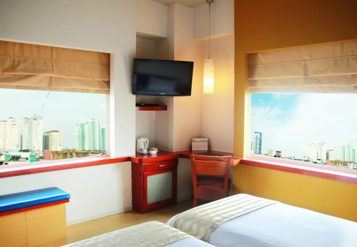 Sparks Life Jakarta, ARTOTEL Curated