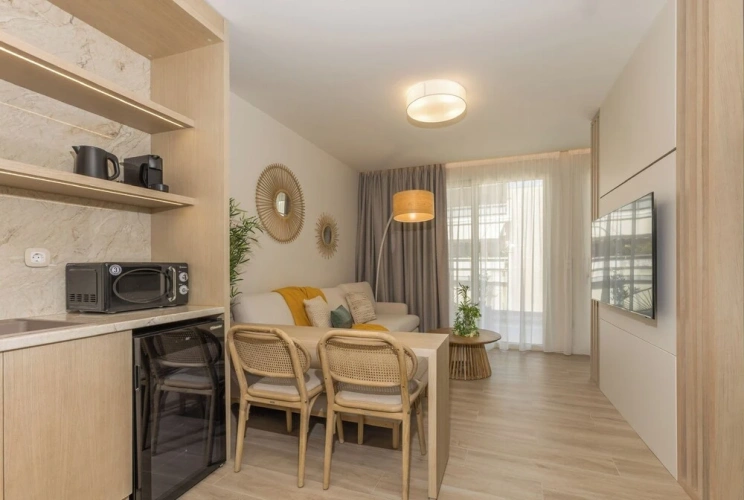 Superior Apartment