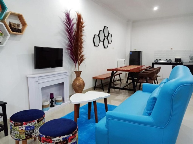 4 Bedrooms Cottage