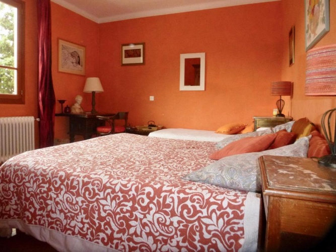 Standard Triple room